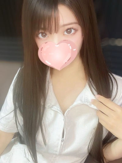 ななこ【癒しのEカップ♡想像を超える美女】さんの写真