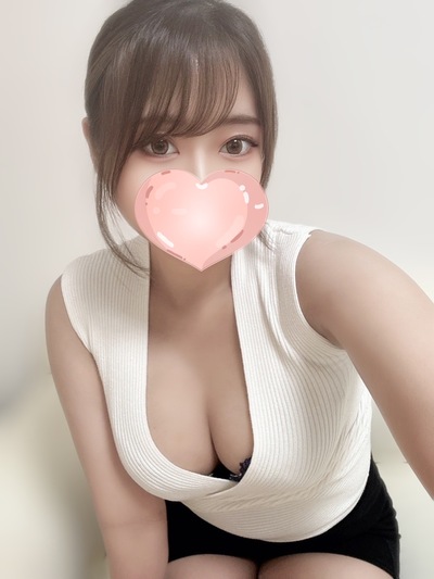 まゆり【刺激的美女♡妖艶Hカップ】さんの写真