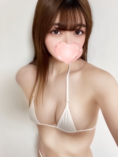 ひなみ【天使級ルックス♡愛嬌の塊美女】さんの写真